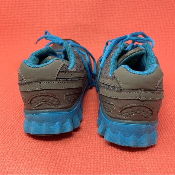 LA Gear Sneakers Womens Size 10 Athletic Tennis Shoes Blue Gray Walking Casual - Picture 4 of 11